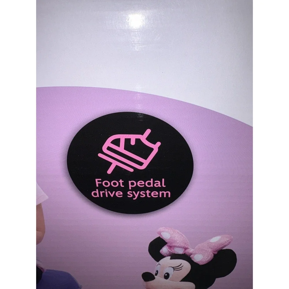 (NEW)  Disney Minnie Mouse 6V Happy Helpers Scooter Ride-On with Sidecar